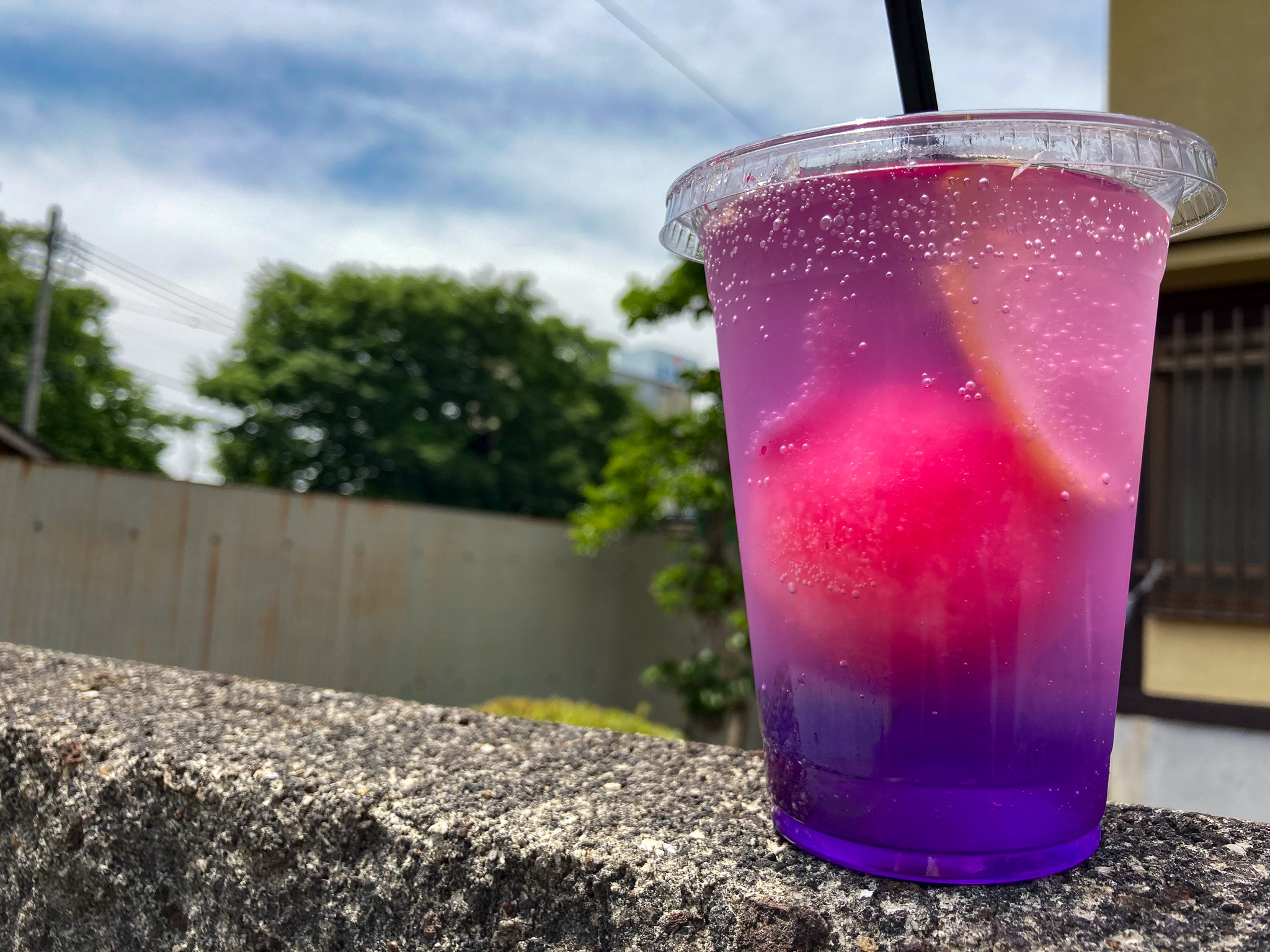 こどもときどきハーブカフェnana-marのバラのサイダー