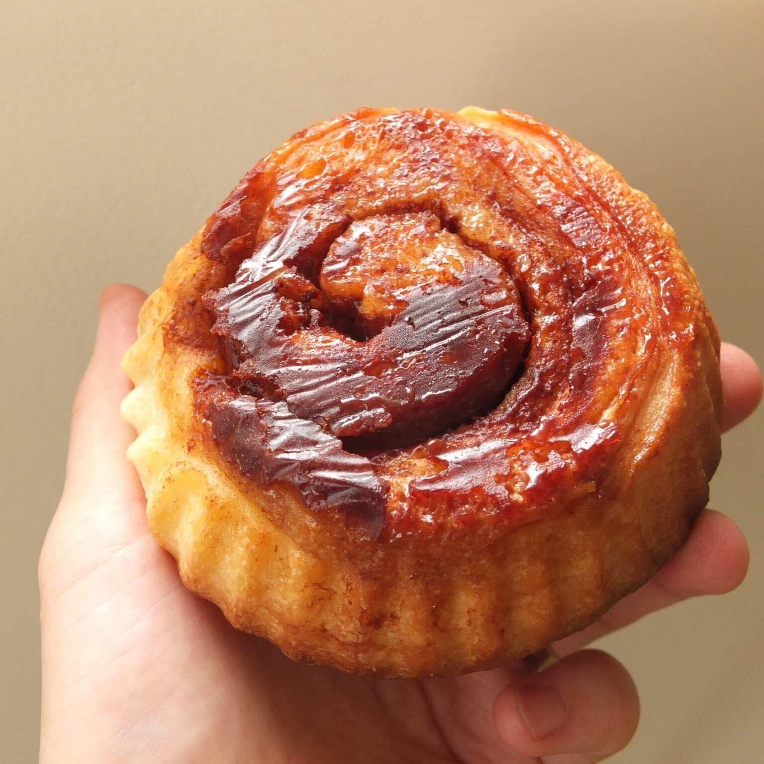 やよい農園のシナモンロール